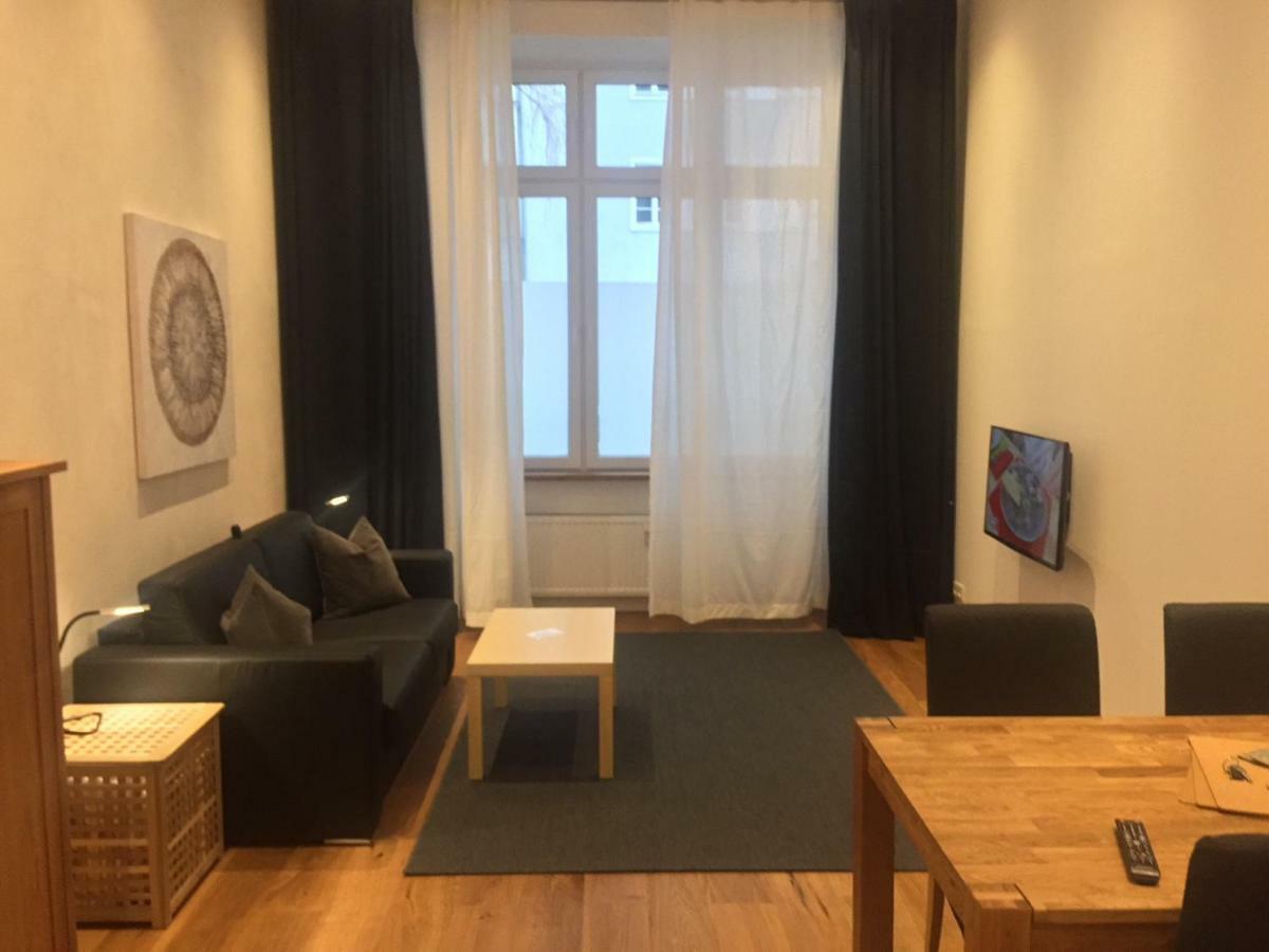 City-Apartment Berlin Charlottenburg Екстериор снимка